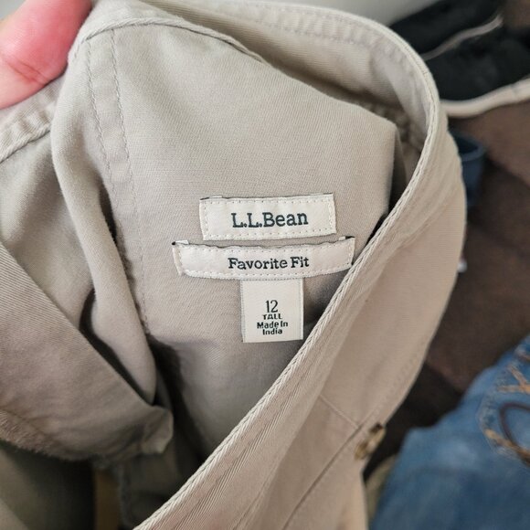 L.L. Bean Favorite Fit Cargo Straight Leg Pants - Picture 10 of 10